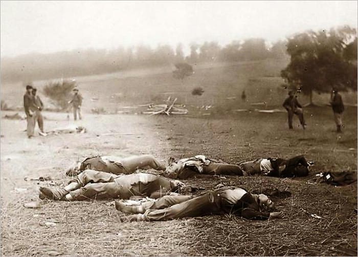 Lights and Shadows in Confederate Prisons A Personal Experience, 1864-5