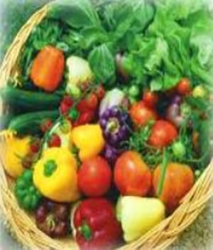 Home Vegetable Gardening: A Complete And Practical Guide To The Planting And Care Of Vegetables, Fruits And Berries - Don't let another growing season go by without discovering the joy of growing your own vegetables and fruit.