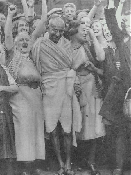 Gandhi and Anarchy [Special Illustrated Edition]