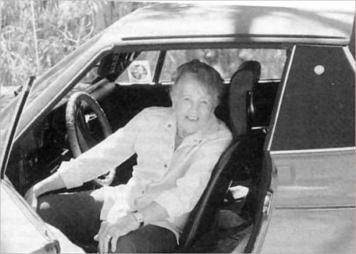 Great Women in Aviation #2 - Evelyn "Bobbi" Trout