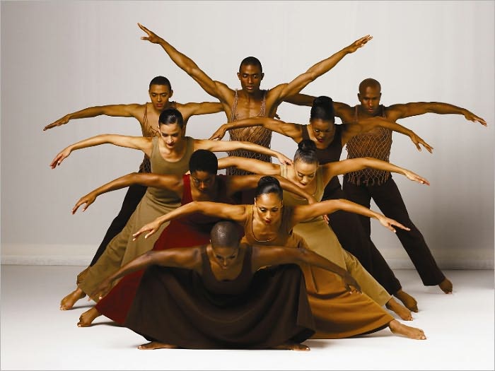 The Art of Stage Dancing (Illustrated)