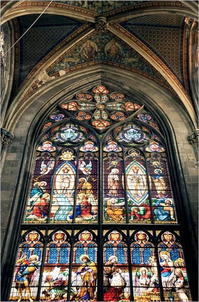 Stained Glass Tours in France [Illustrated]