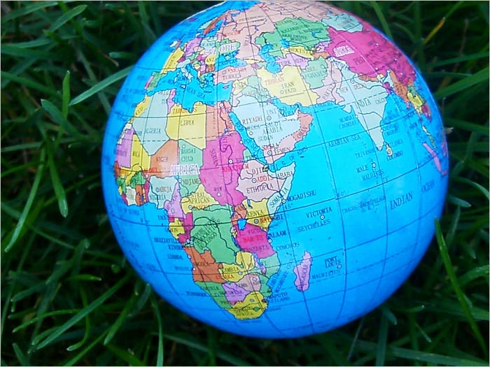 Great Travel Guides Planner: Don't Travel Before You Read This Guide