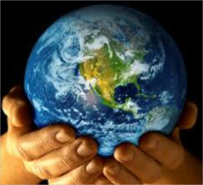 HELP YOUR CHILD SUCCEED Book Seven: HELP YOUR CHILD LEARN GEOGRAPHY WITH ACTIVITIES FOR CHILDREN under 10 years of age. Help your child develop the ability to use maps and to develop mental maps of the world so that your child can do better in life!