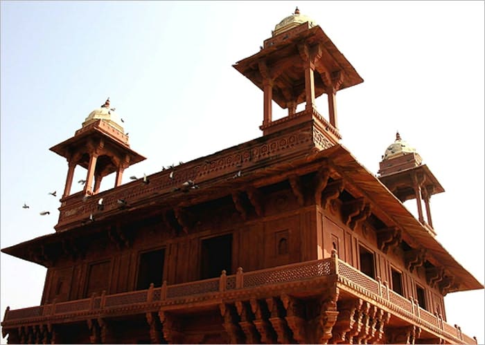 Akbar, Emperor of India (Illustrated)