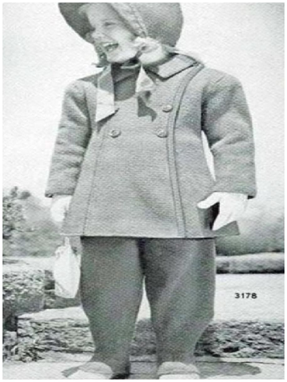 PATTERN #0384 IN THE PARK OUTFIT VINTAGE KNITTING
