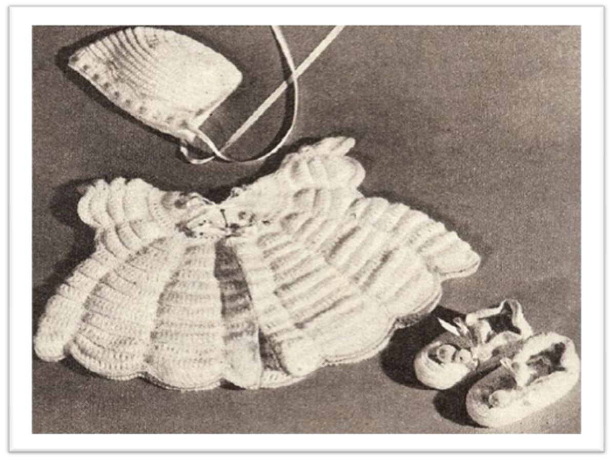 PATTERN #2058 BABY SET IN SCALLOP PATTERN VINTAGE CROCHET