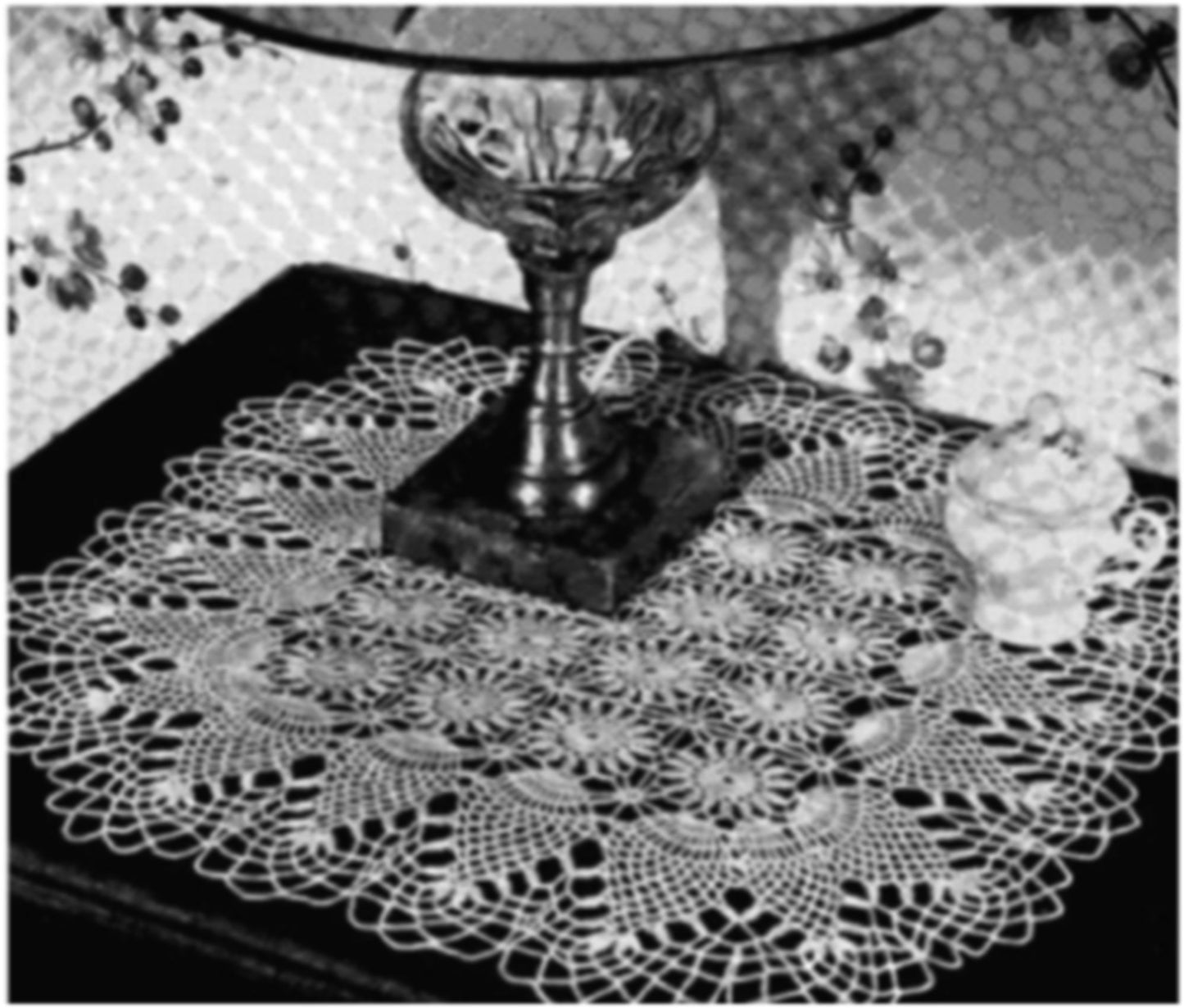 PATTERN #2300 NIGHT TABLE DOILY VINTAGE CROCHET
