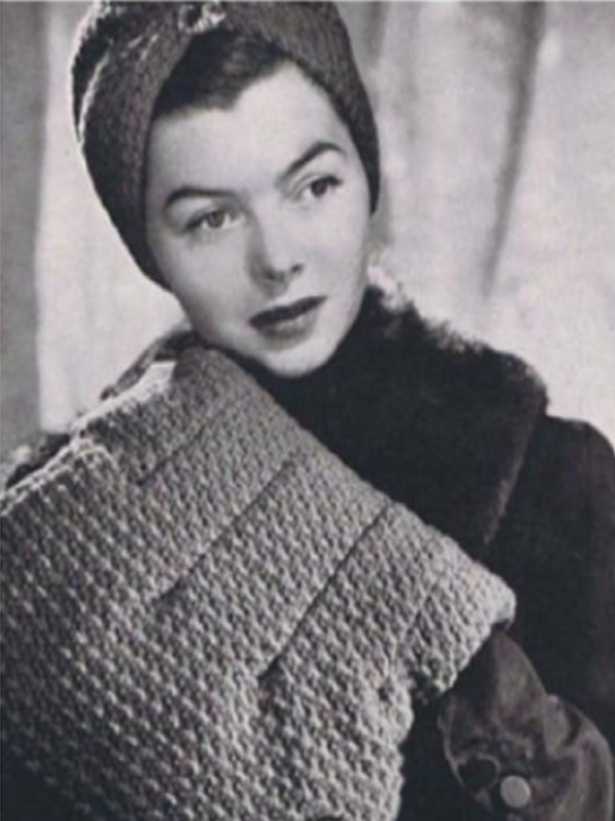 PATTERN #2567 TURBAN AND MUFF BAG VINTAGE CROCHET