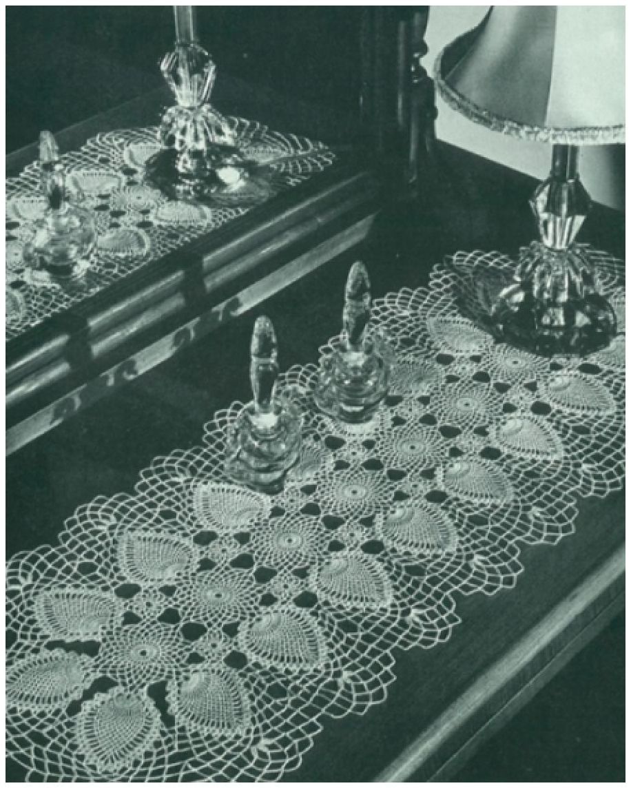 PATTERN #0967 RUNNER AND VANITY SET VINTAGE CROCHET