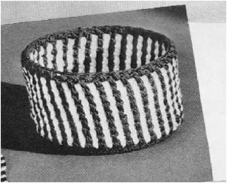 PATTERN #1300 JUMBLER MUFF VINTAGE CROCHET