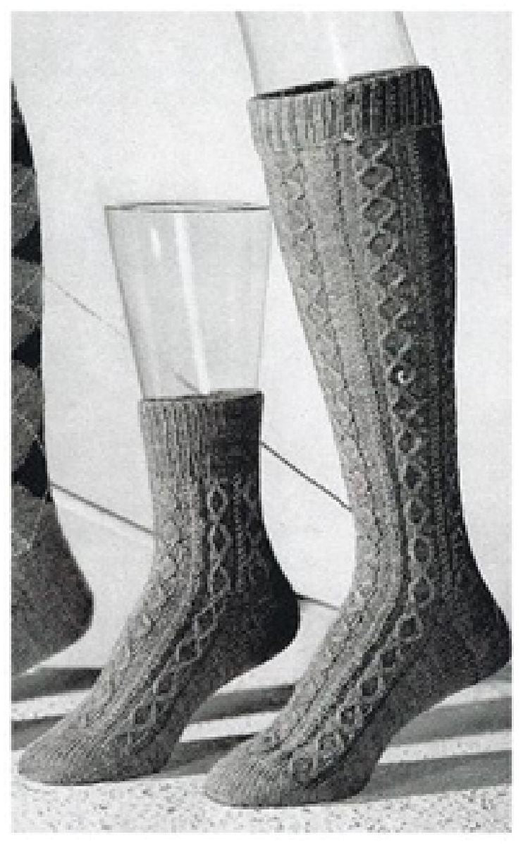 PATTERN #1447 KALNANT LONG AND SHORT SOCKS VINTAGE KNITTING