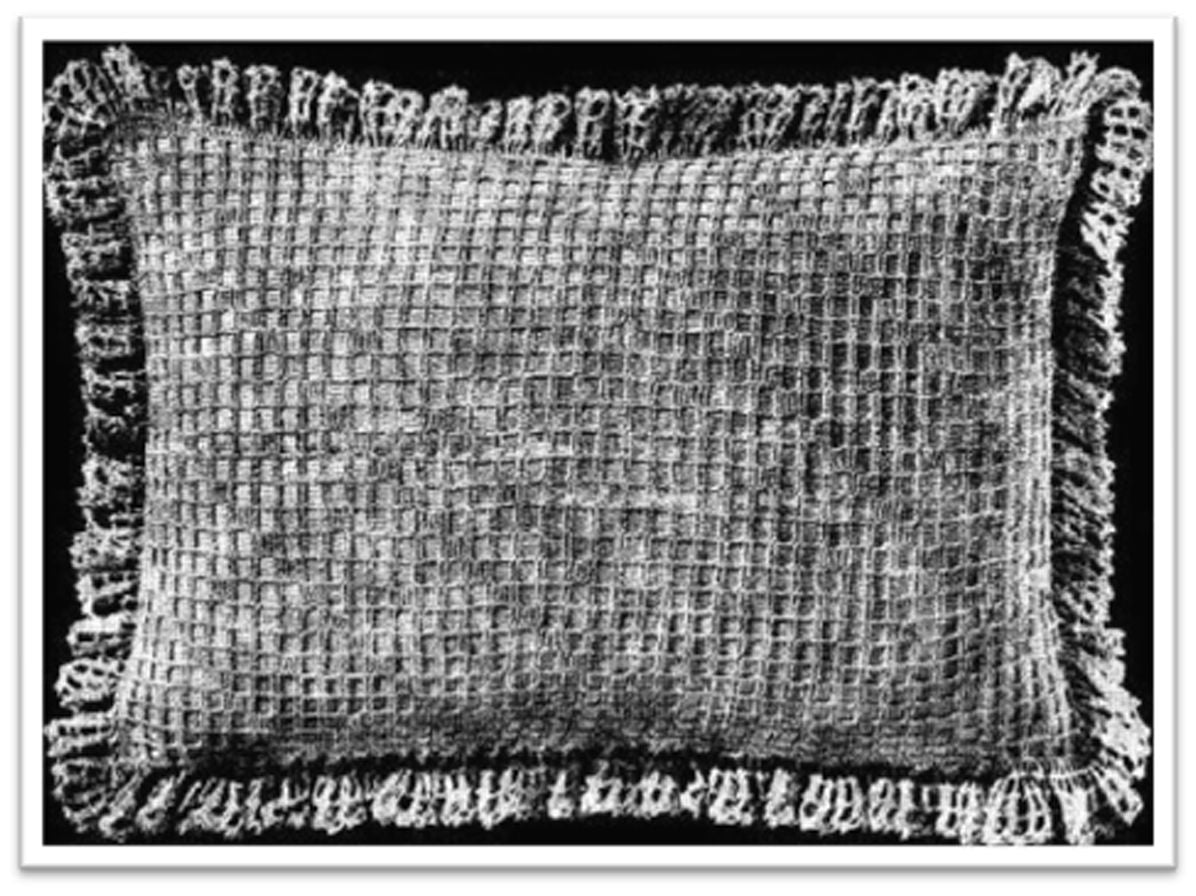 PATTERN #1504 BOURDOIR PILLOW VINTAGE CROCHET