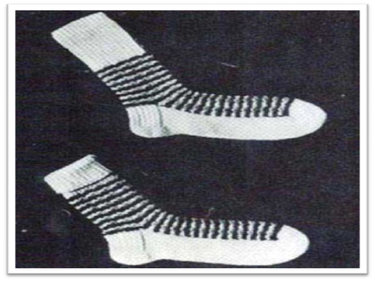 PATTERN #1706 CHILD'S STRIPED SOCKS VINTAGE KNITTING