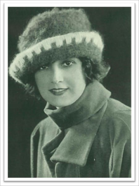 PATTERN #1568 BRUSHED VIGOLA HAT VINTAGE KNITTING