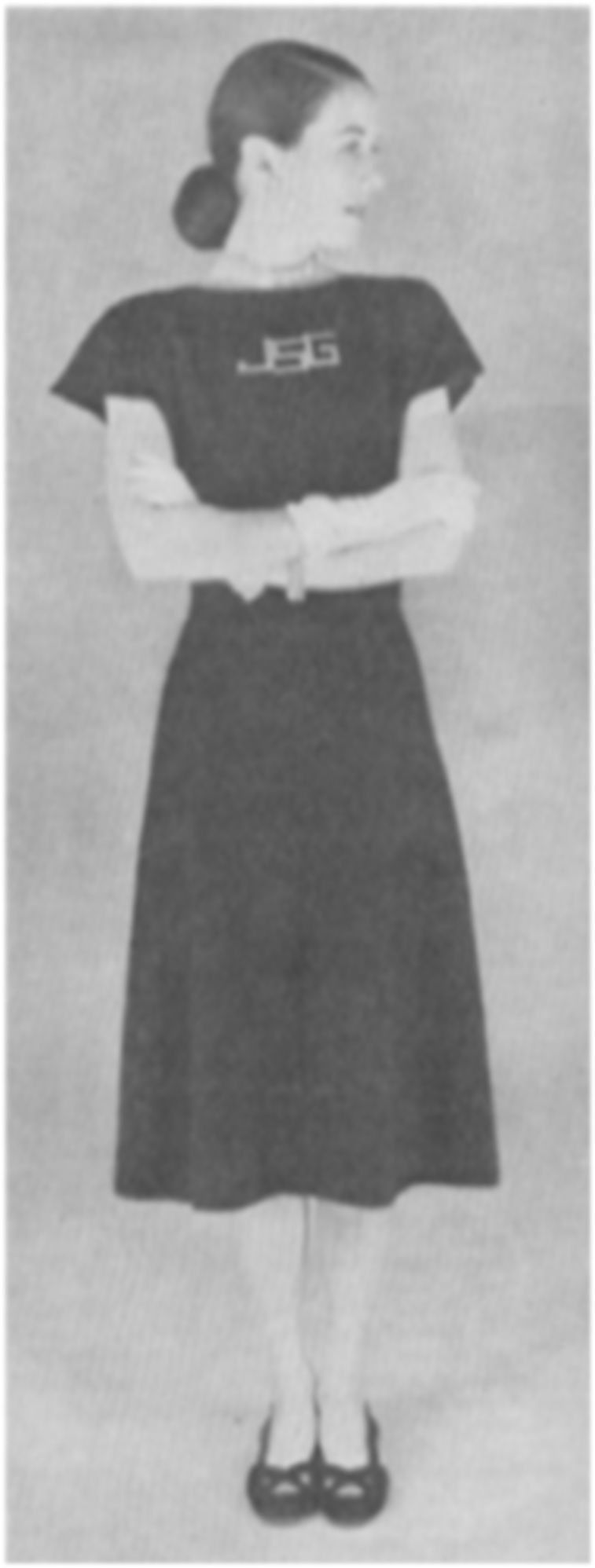 PATTERN #1925 DRESSES VINTAGE KNITTING