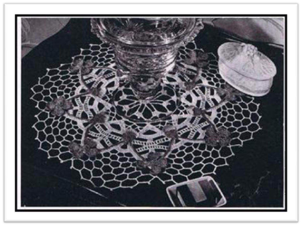 PATTERN #0627 PINK CLOVER DOILY VINTAGE CROCHET