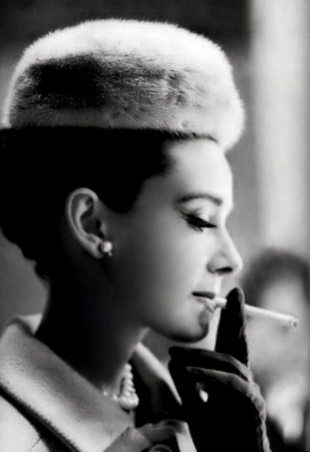 WOMEN OF ELEGANCE- THIRD EDITION