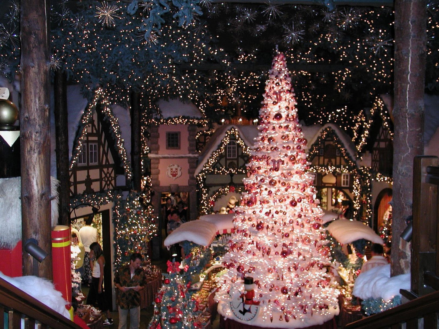 Christmas Holiday Store Start Up Sample Business Plan!