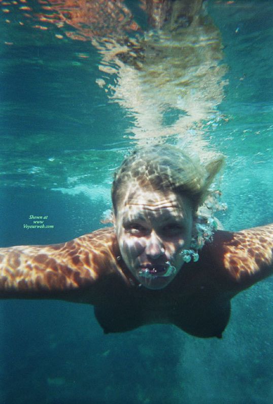 My Lady Takes A Swim Volume 04