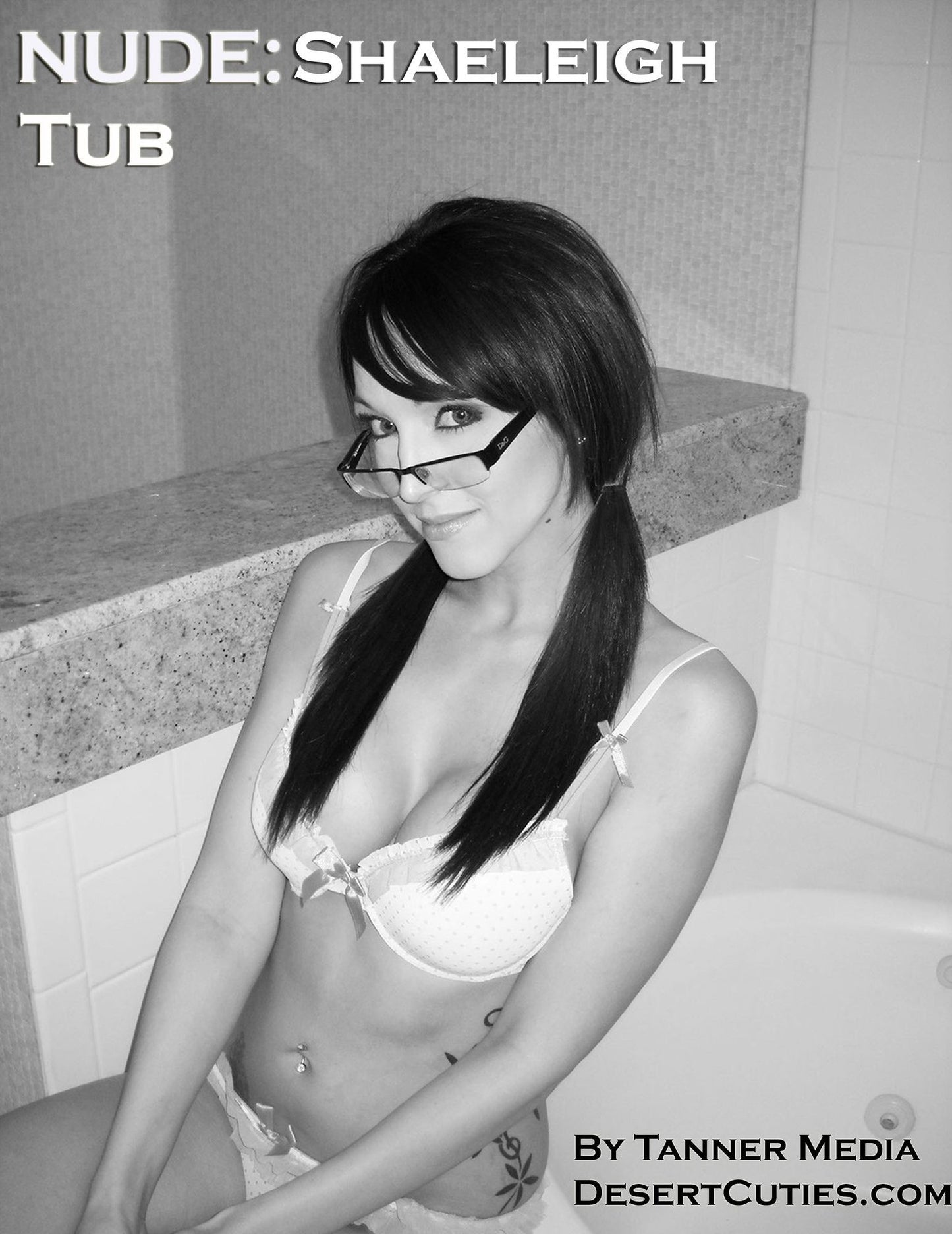 NUDE: Shaeleigh - Tub