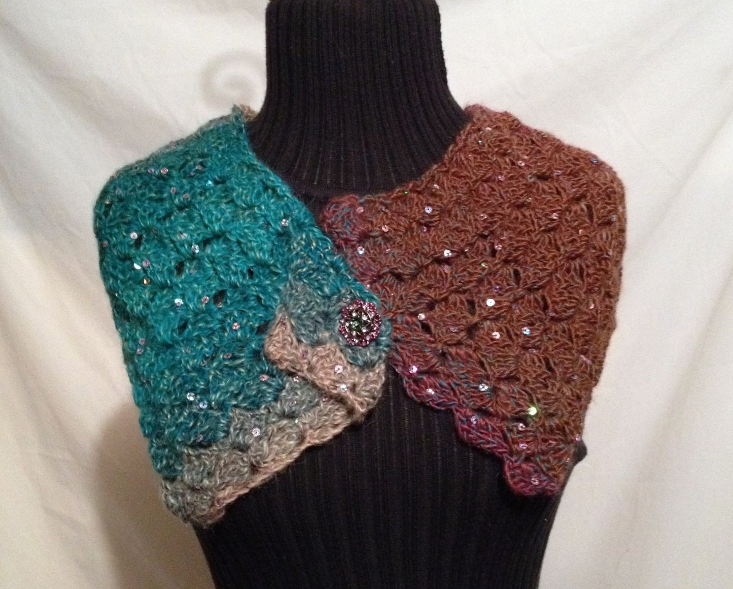 Sparkle Me Pretty Neck Wrap Crochet Pattern