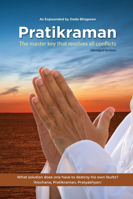 Pratikraman: Freedom Through Apology & Repentance (Abr.) (In English)