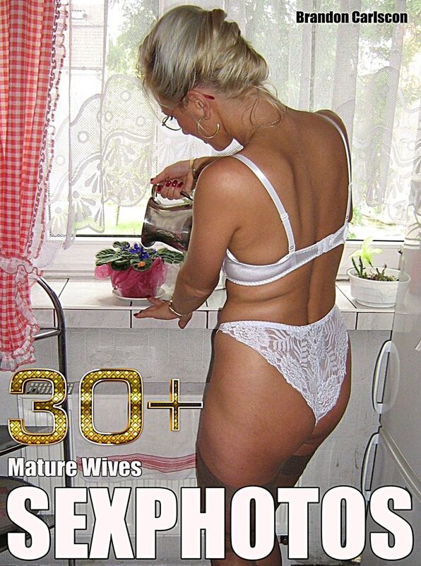 30+ MILF's & Mature Wives Nude in Nylons Adult Sexphoto Ebook Vol.02
