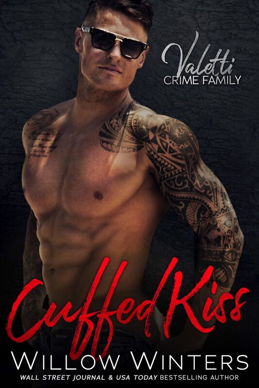 Cuffed Kiss (Valetti Crime Family Series #4)