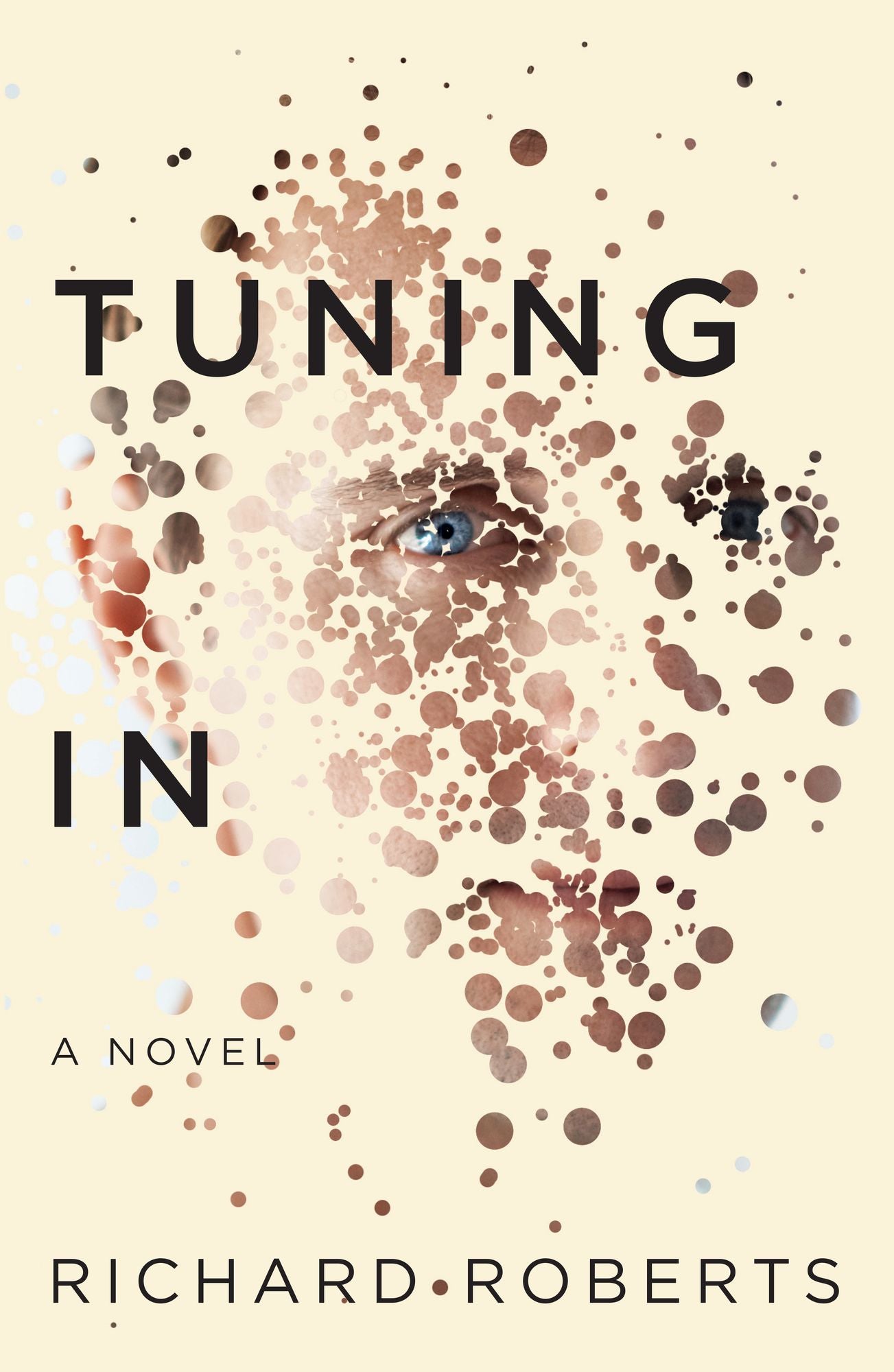 TUNING IN : A NOVEL