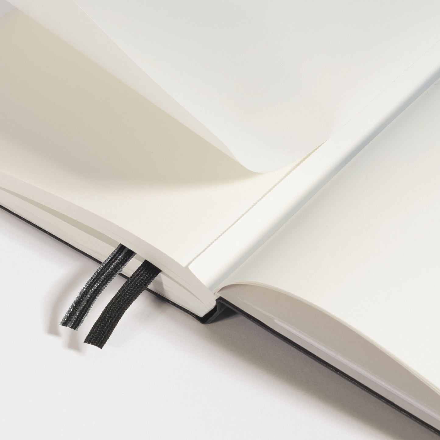 Leuchtturm1917 Black Hardcover Dotted Journal