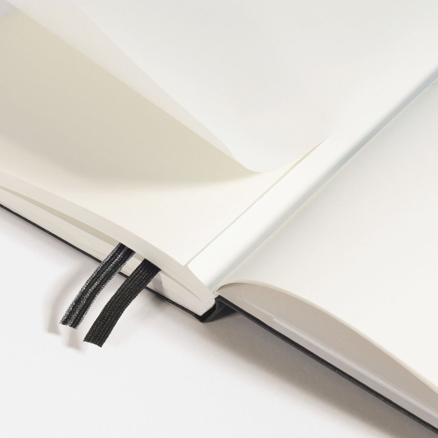 Leuchtturm1917 Lilac, Softcover, Paperback (B6+), 123 p., plain