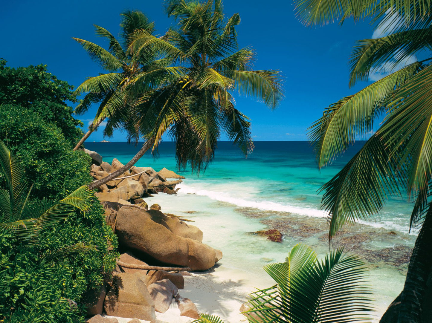 Seychelles 2000 Piece puzzle