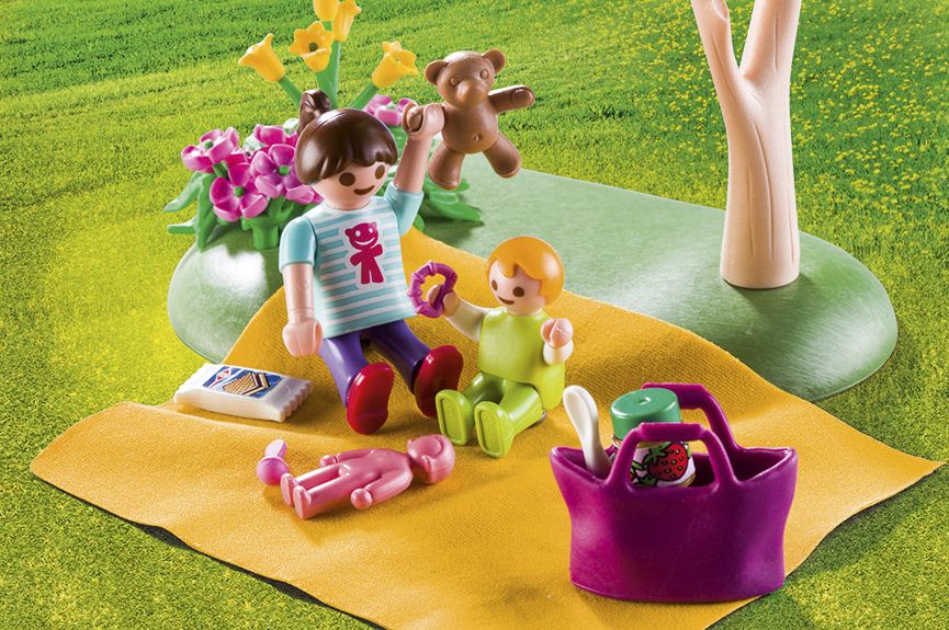 PLAYMOBIL Family Picnic Carry Case