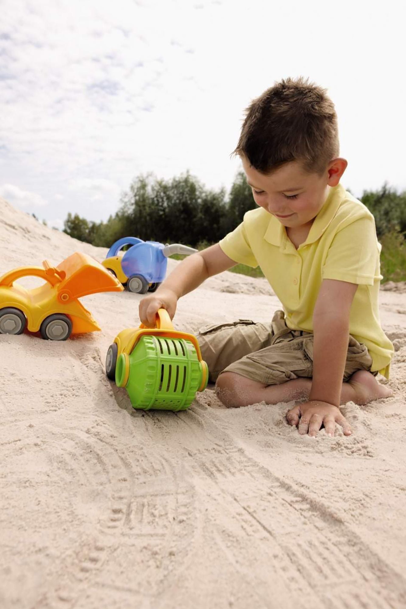 HABA Play Steam Roller Construction Vehicle Sand Toy