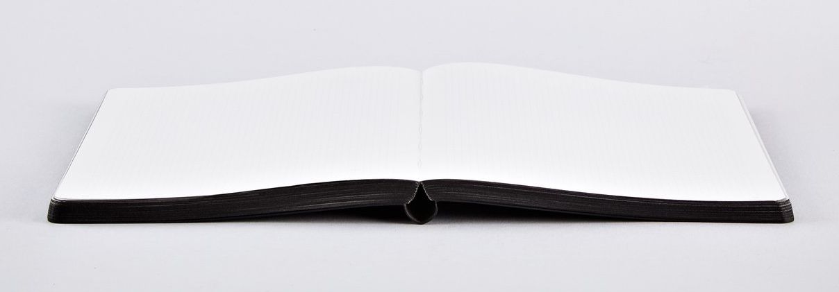 Voyager M Black Notebk Black Edge Bonded Lthr 6.5x8.5" 256 Dot Pgs