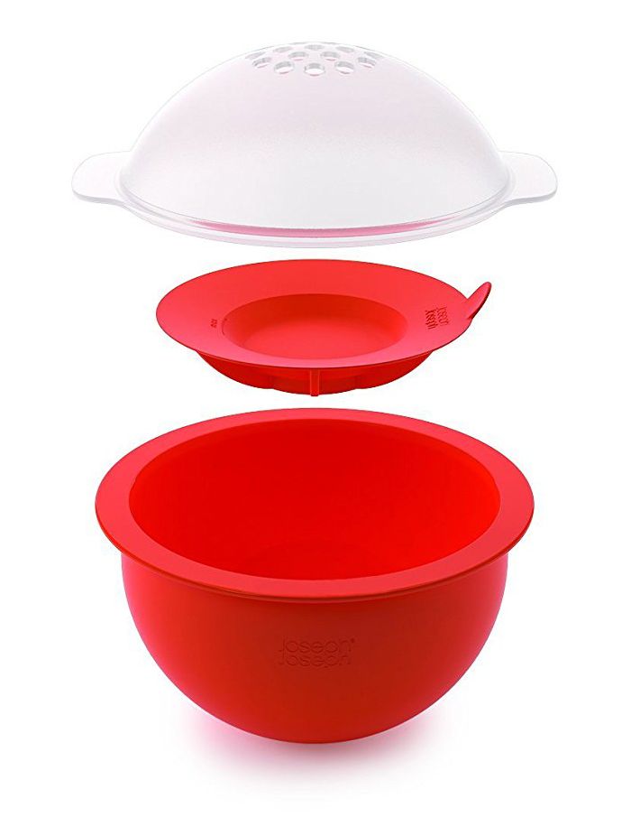 MICROWAVE popcorn maker with kernel filtering lid