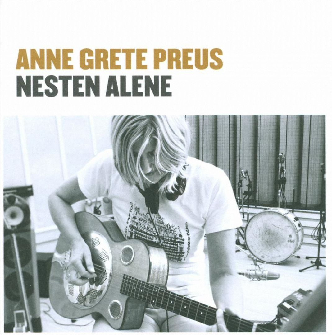 Nesten Alene