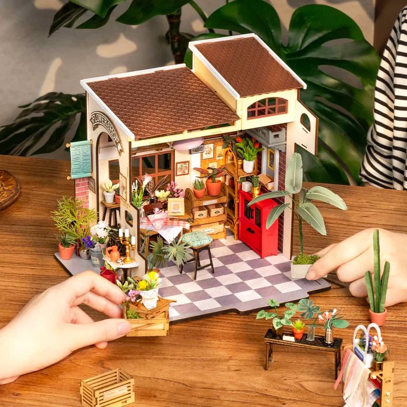 DIY Miniature House Emily's Flower Shop Theme