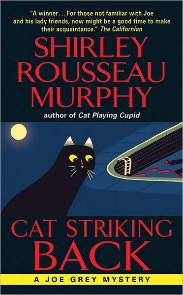 Cat Striking Back (Joe Grey Series #15)