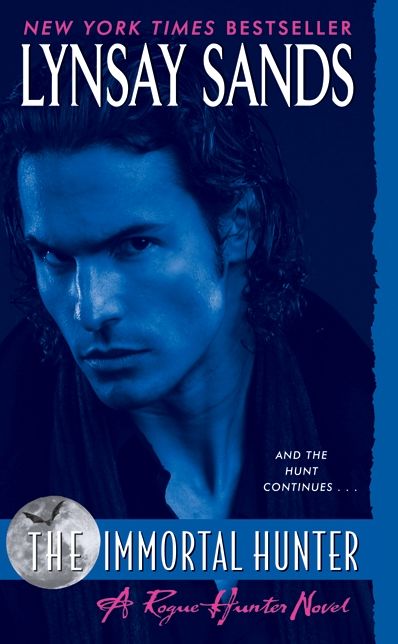 The Immortal Hunter (Argeneau Vampire Series #11)
