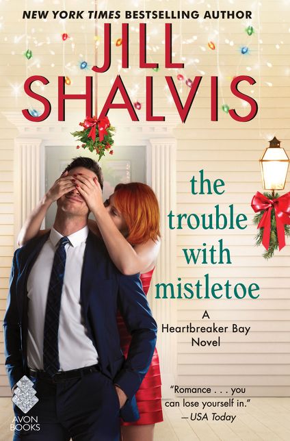 The Trouble with Mistletoe (Heartbreaker Bay Series #2)