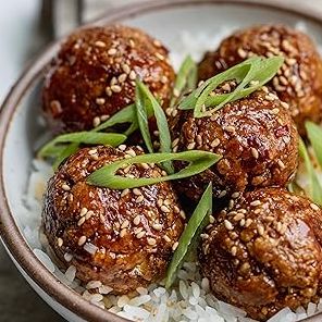 Peaceful Kitchen: More than 100 Cozy Plant-Based Recipes to Comfort the Body and Nourish the Soul