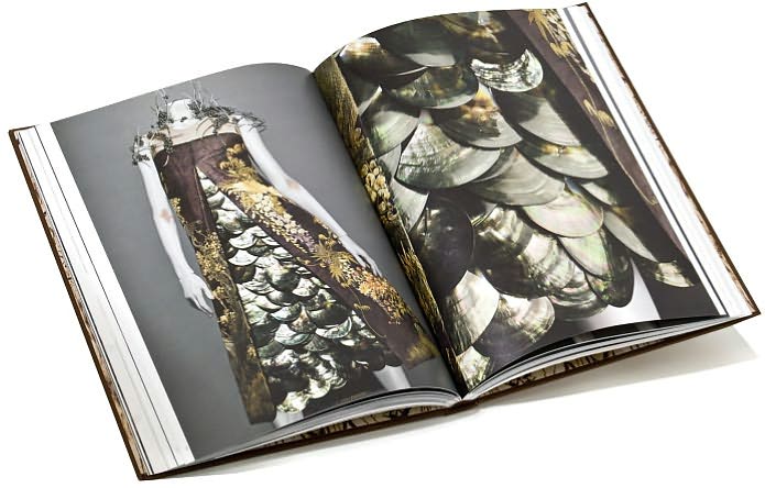 Alexander McQueen: Savage Beauty