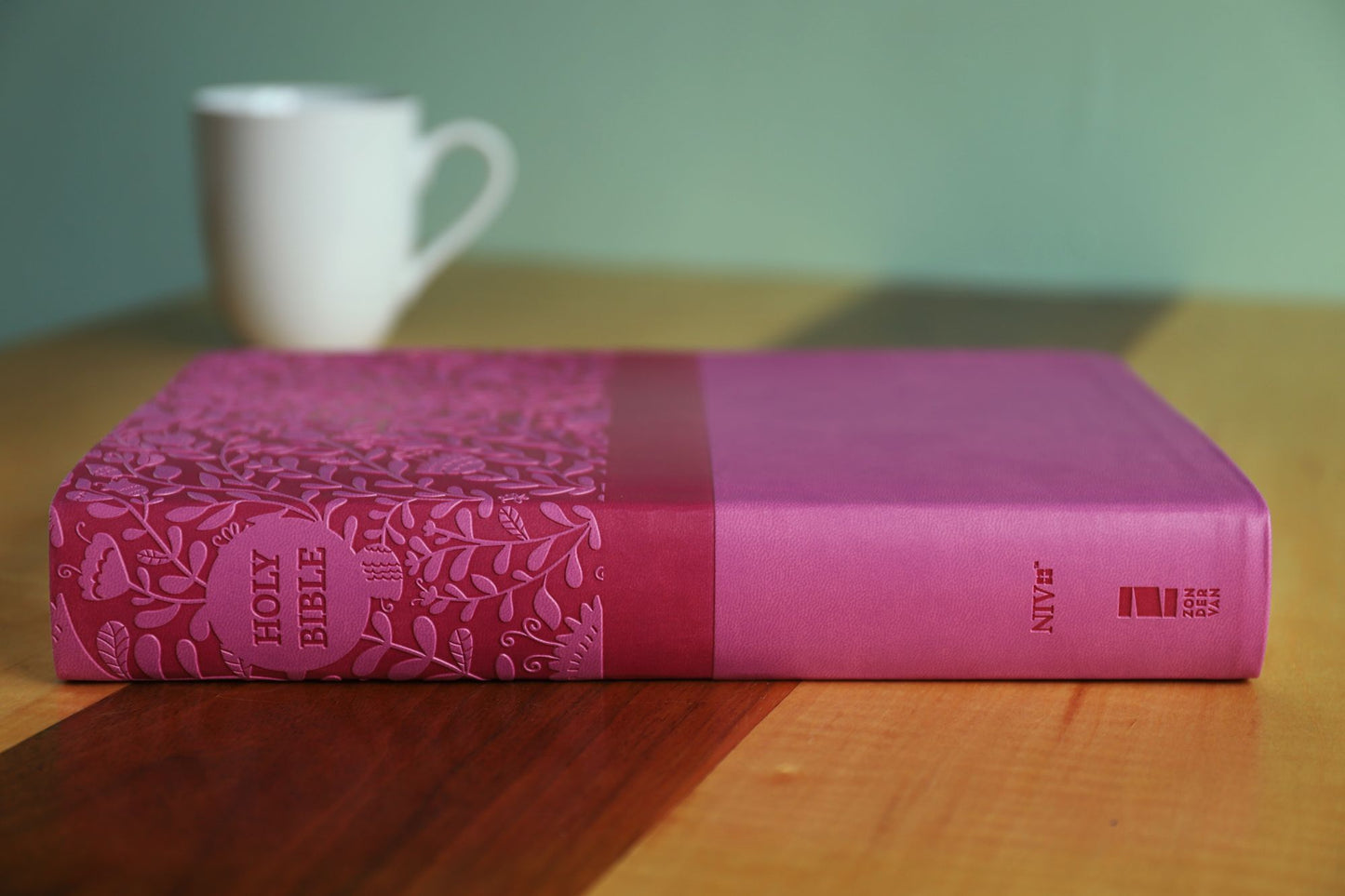 NIV, Super Giant Print Reference Bible, Giant Print, Imitation Leather, Pink, Red Letter Edition