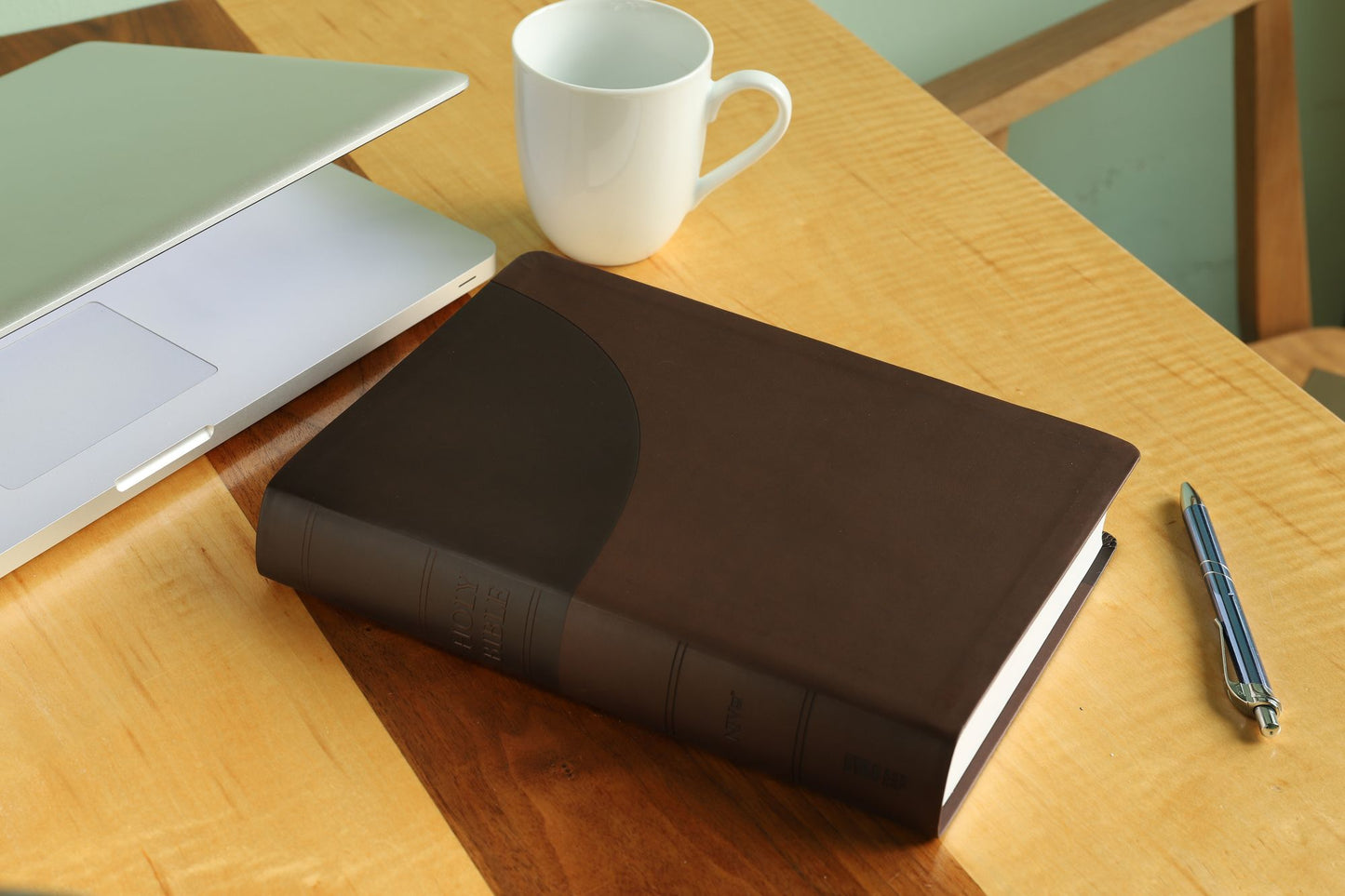 NIV, Super Giant Print Reference Bible, Imitation Leather, Brown, Red Letter Edition