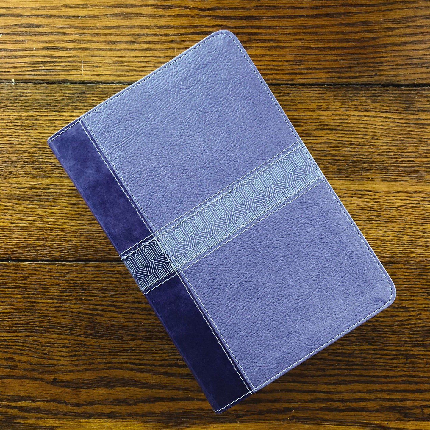 Niv, Giant Print Compact Bible, Leathersoft, Purple, Red Letter Edition, Comfort Print
