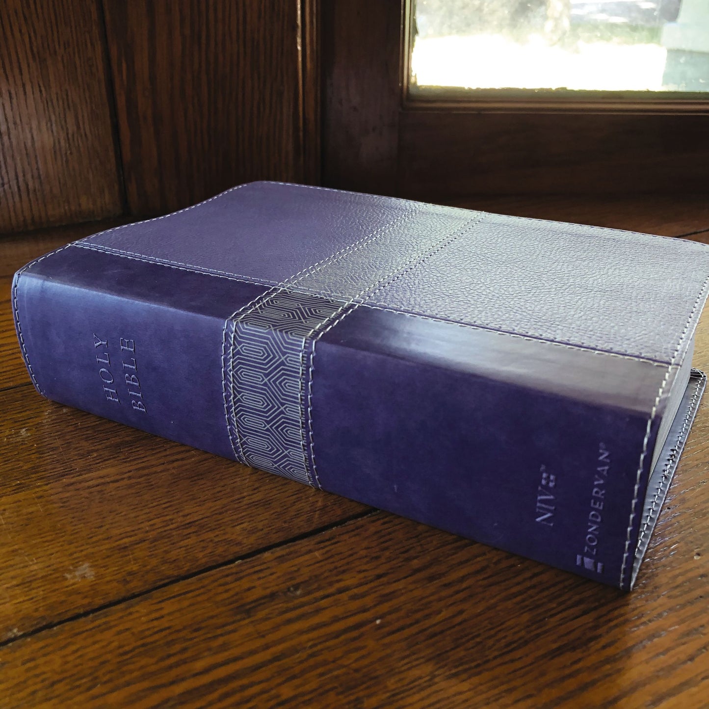 Niv, Giant Print Compact Bible, Leathersoft, Purple, Red Letter Edition, Comfort Print