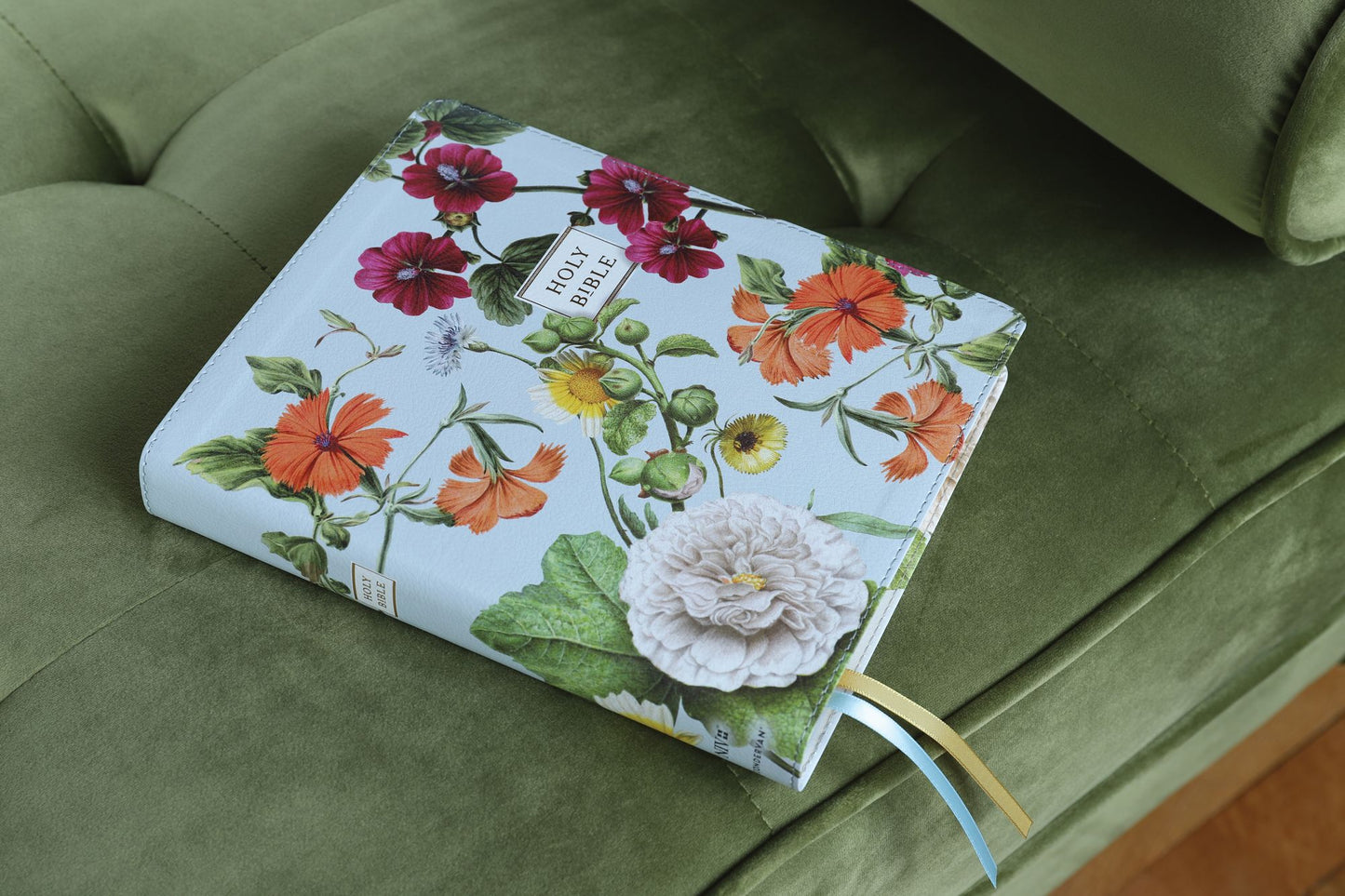 Niv, Artisan Collection Bible, Leathersoft, Blue Floral, Red Letter Edition, Comfort Print