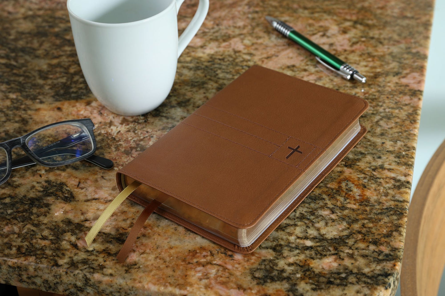 Niv, Thinline Bible, Compact, Leathersoft, Brown, Red Letter, Comfort Print
